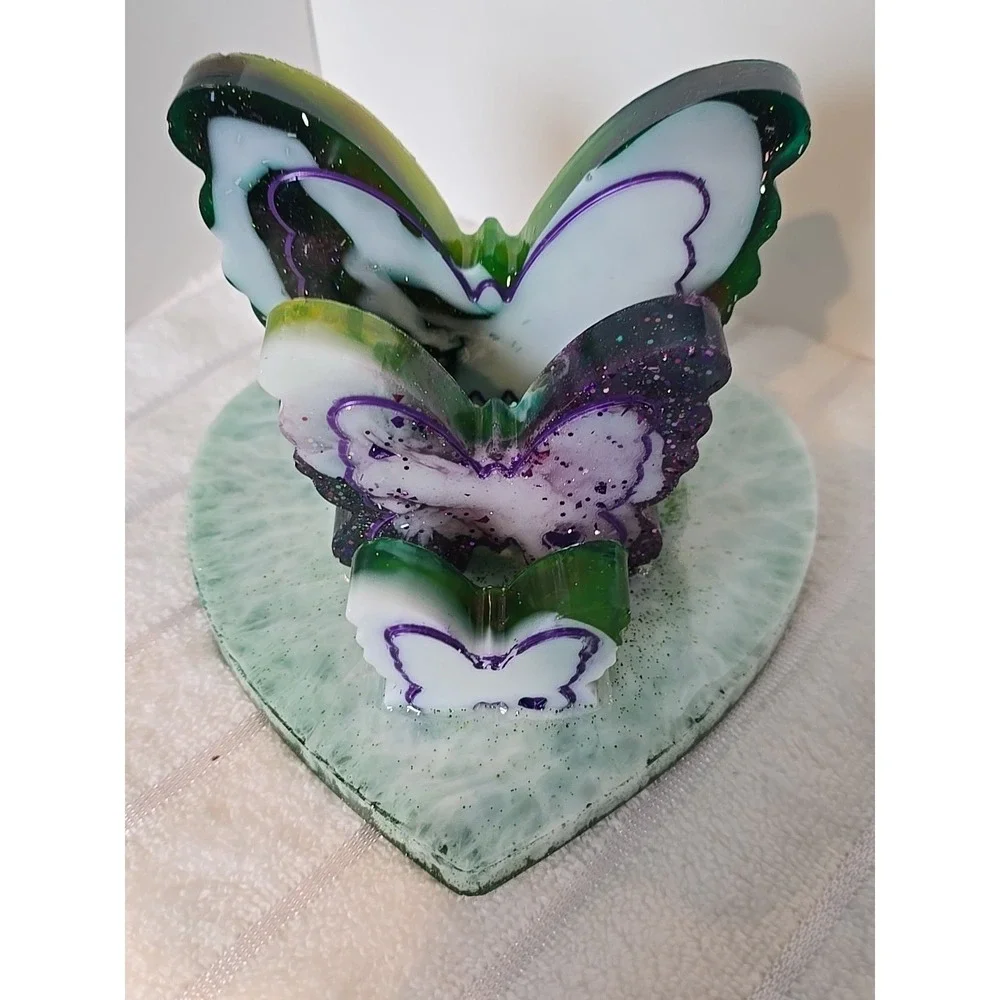 Handmade resin heart